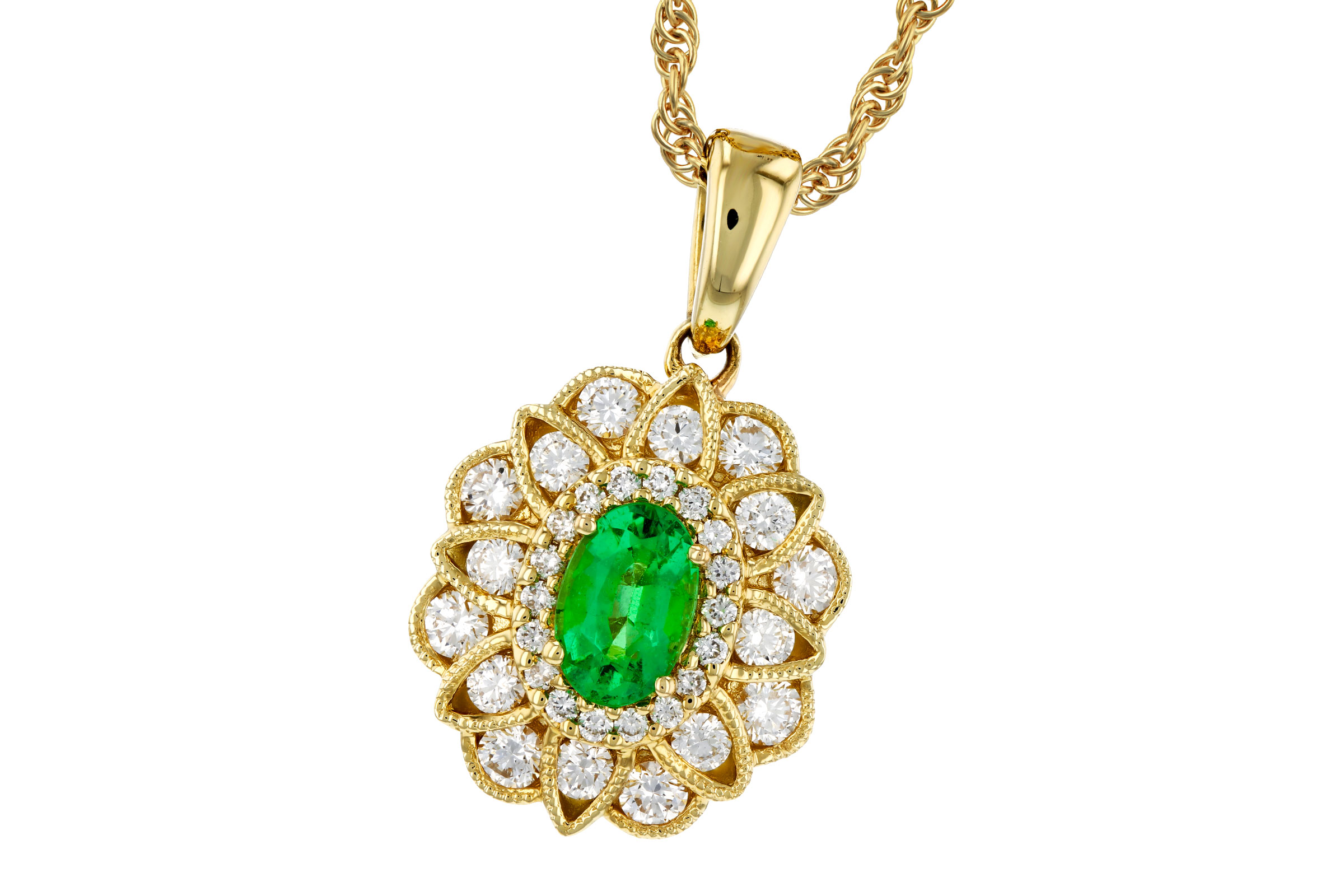 B275-73685: NECK .46 EMERALD .98 TGW (6X4 EMER)