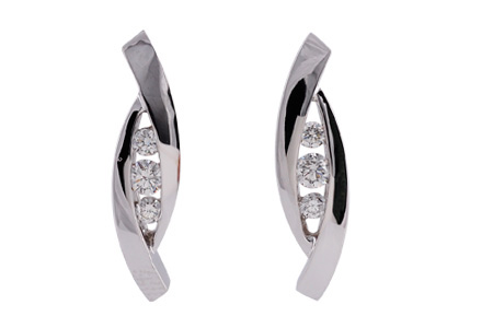 C000-34576: EARRINGS .27 TW