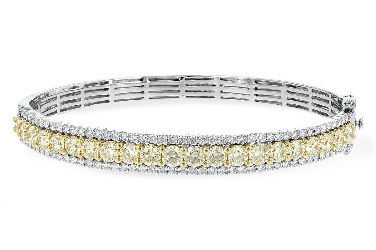 C189-39121: BANGLE 4.20 YELLOW DIAS 5.63 TW