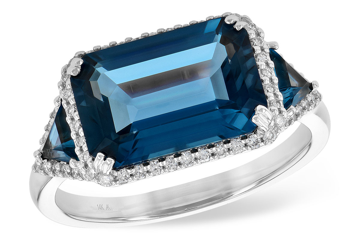 D190-29130: LDS RG 4.60 TW LONDON BLUE TOPAZ 4.82 TGW (12x8MM)