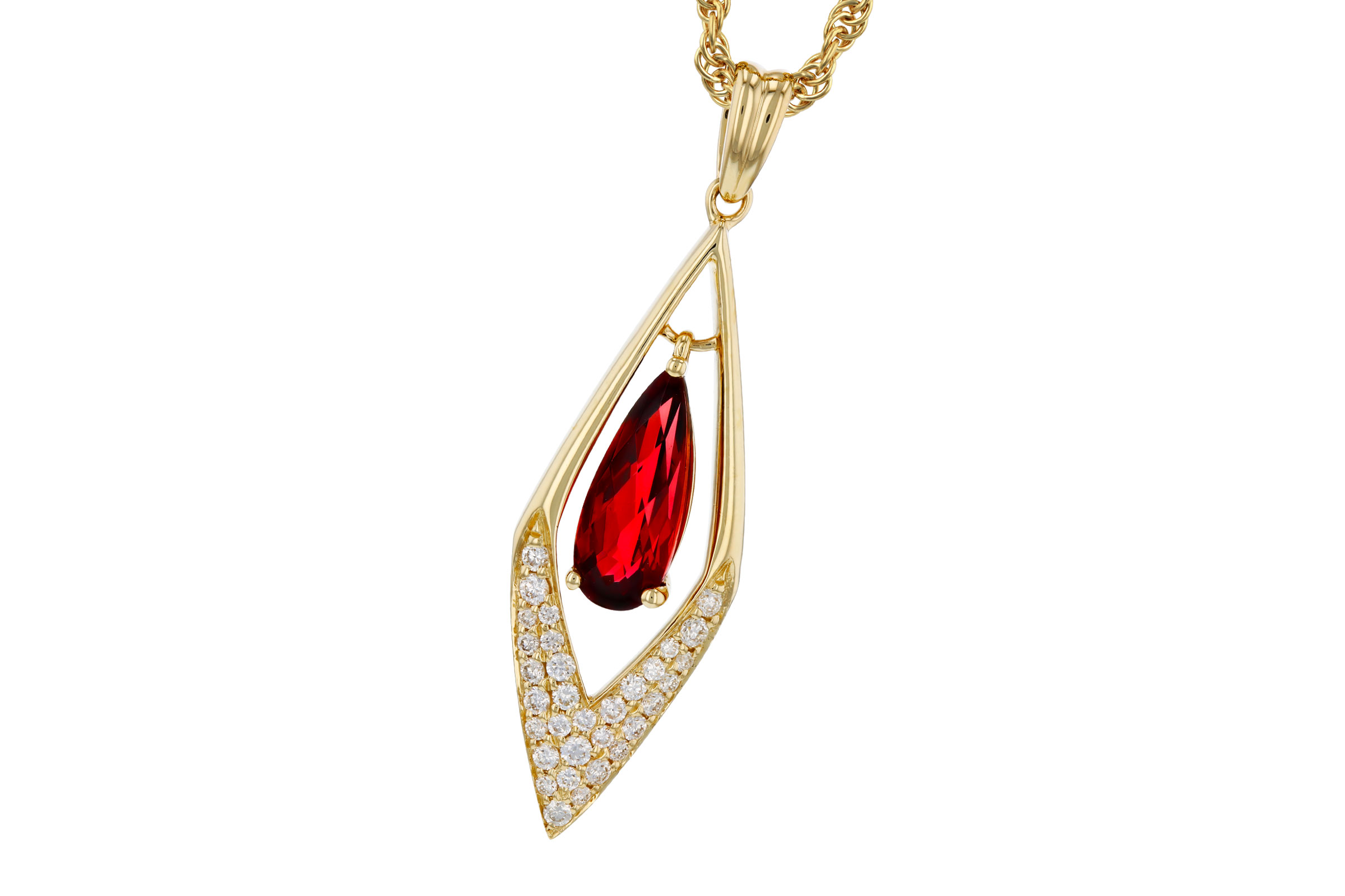 F275-74566: NECK .93 GARNET 1.10 TGW (10x4MM GAR)