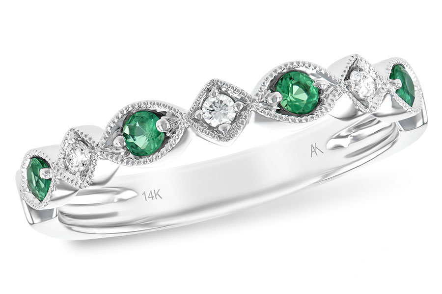 G184-89175: LDS WED RG .15 EMERALD .21 TGW