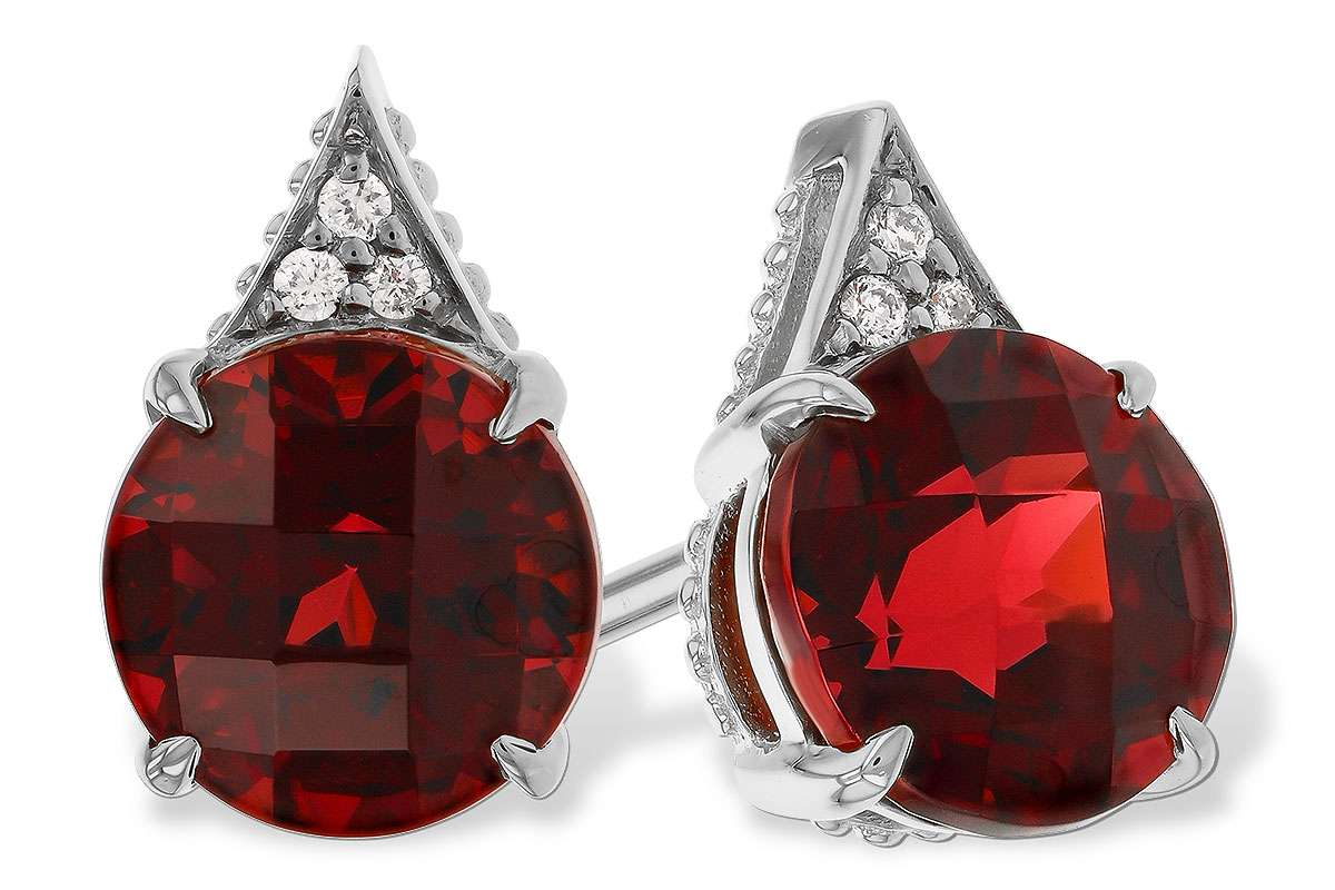 M274-88202: EARR 2.08 TW GARNET 2.10 TGW (6MM RD)